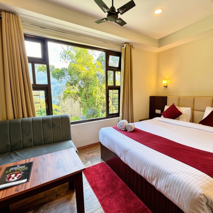 Deluxe Room with mountain views at Kunden Fortune Resort, Gangtok